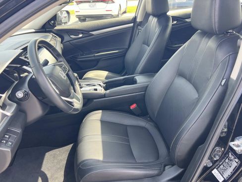 Certified 2018 Honda Civic Touring image 19