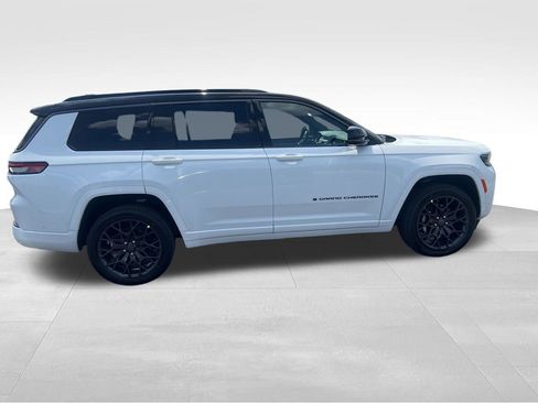 New 2026 Jeep Grand Cherokee L Summit w/ Obsidian Package AWD/4WD image 6