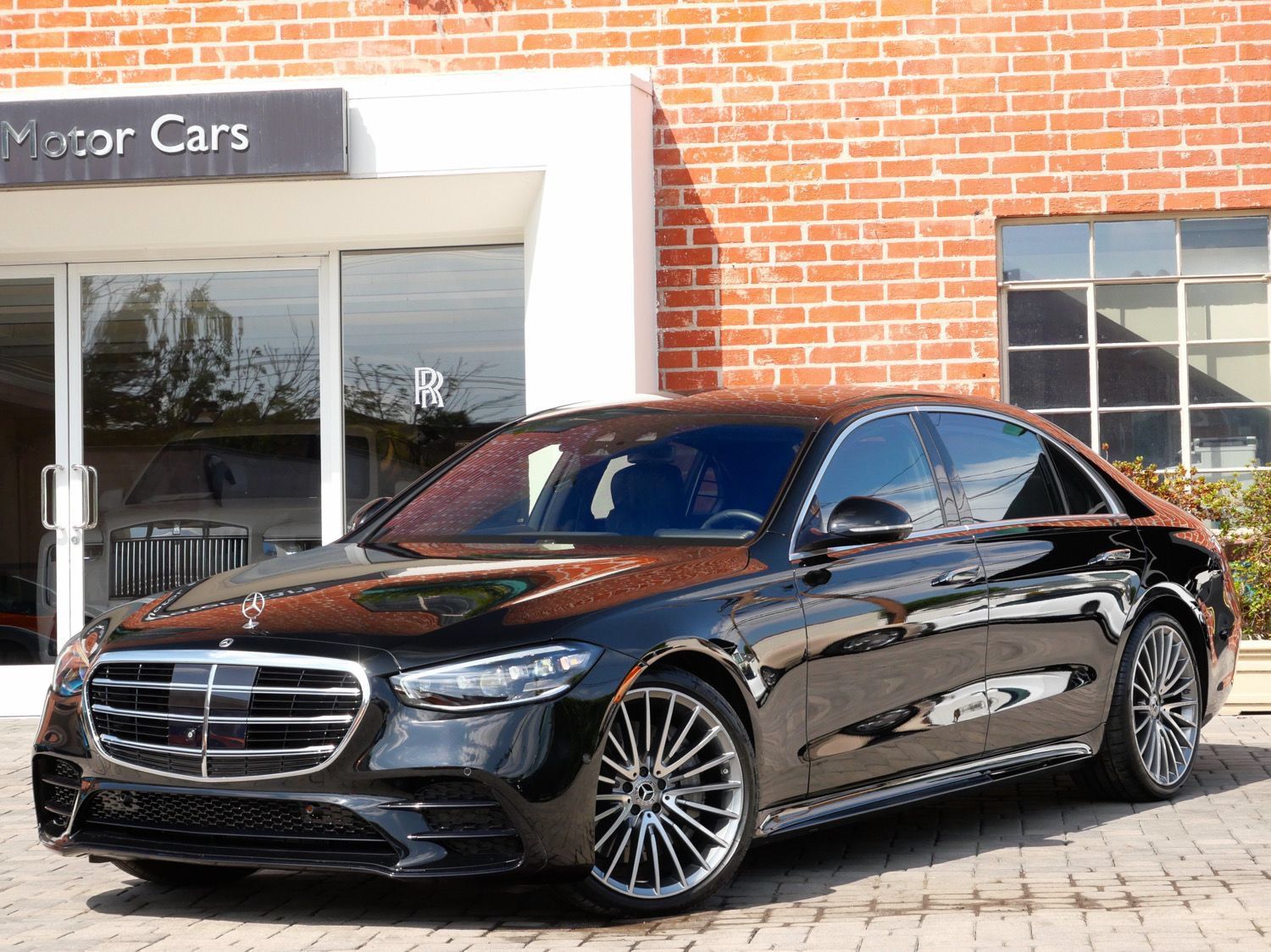 Used 2022 Mercedes-Benz S 580 4MATIC Sedan image 3
