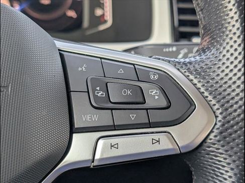 Used 2022 Volkswagen Atlas SEL R-Line image 19