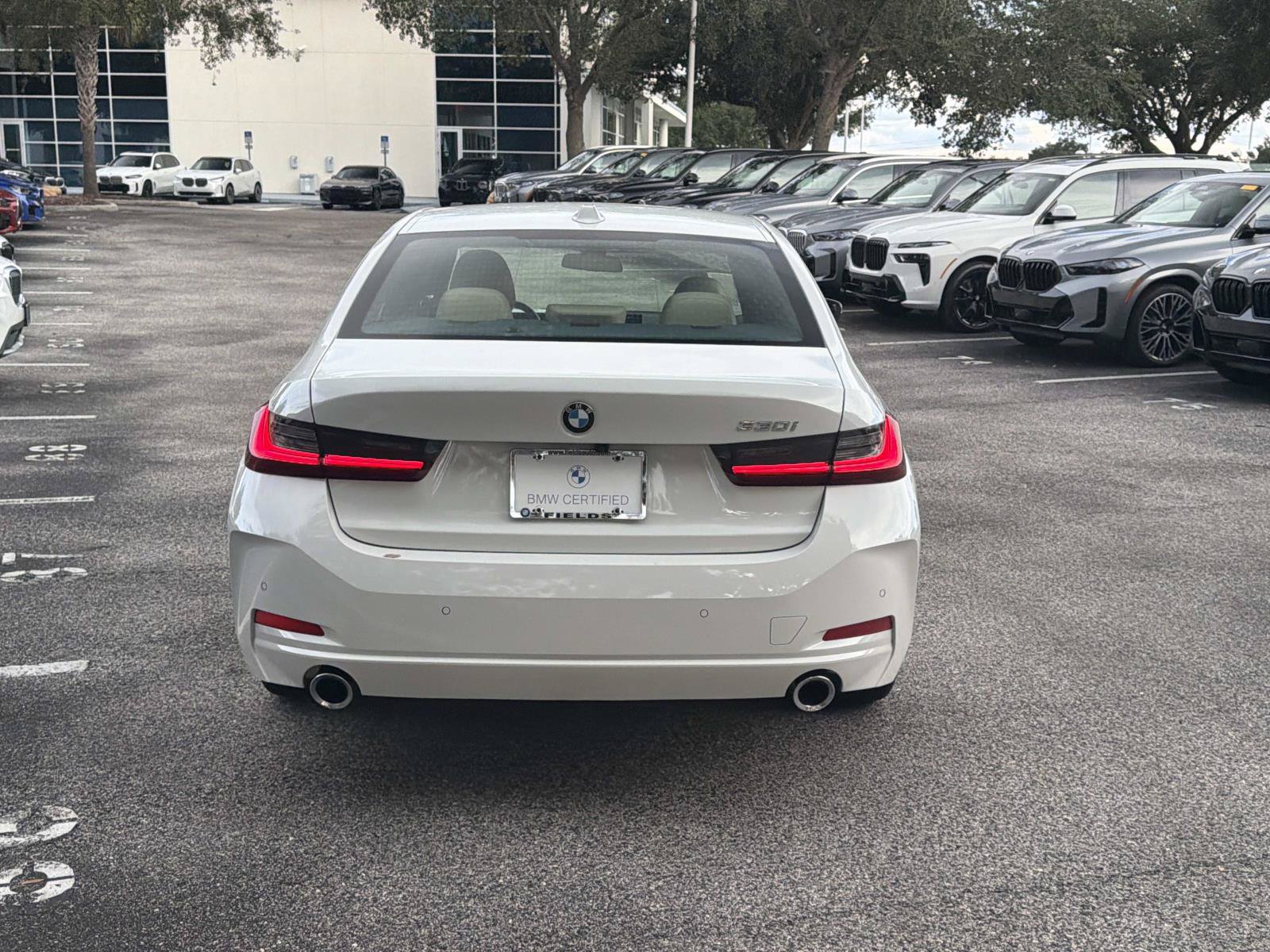 Certified 2026 BMW 330i Sedan w/ Convenience Package RWD image 4