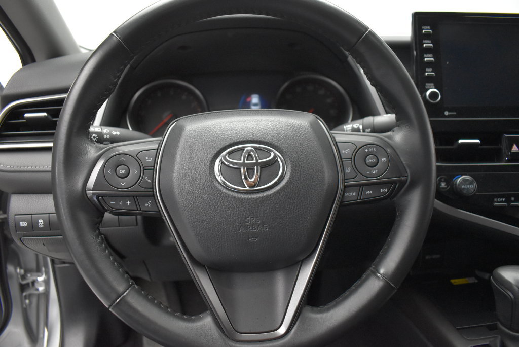 Used 2024 Toyota Camry XSE FWD image 17