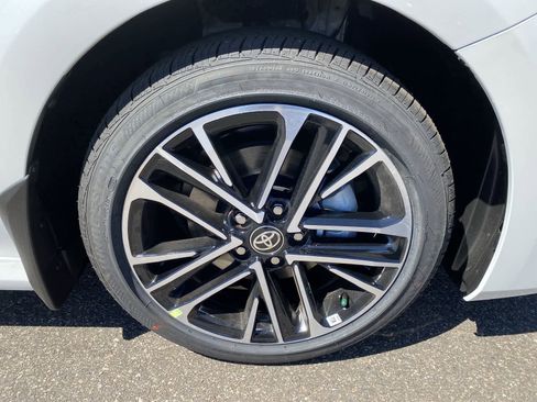 New 2026 Toyota Camry XLE AWD/4WD image 15