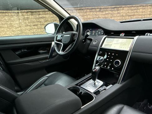 Certified 2021 Land Rover Discovery Sport SE image 8