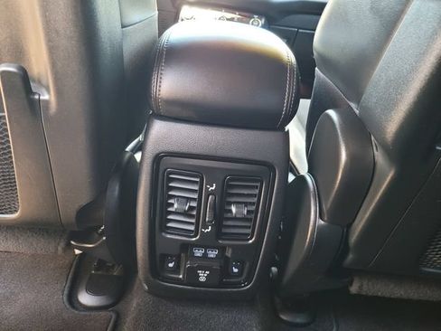 Used 2022 Dodge Durango GT AWD/4WD image 17