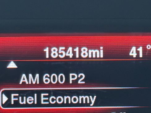 Used 2013 Dodge Charger SE image 18