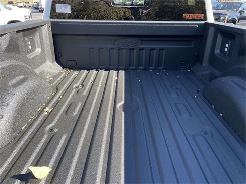 New 2026 Ford F250 Lariat w/ Black Appearance Package image 35