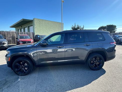 Used 2023 Jeep Grand Cherokee L Altitude AWD/4WD image 5