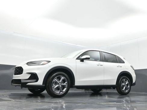 Certified 2026 Honda HR-V LX image 11