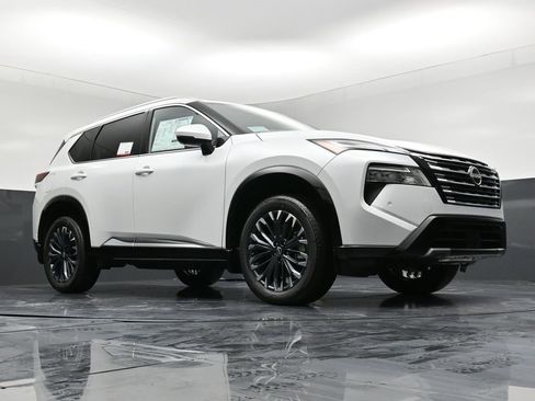 New 2026 Nissan Rogue Platinum w/ Tech Package image 32