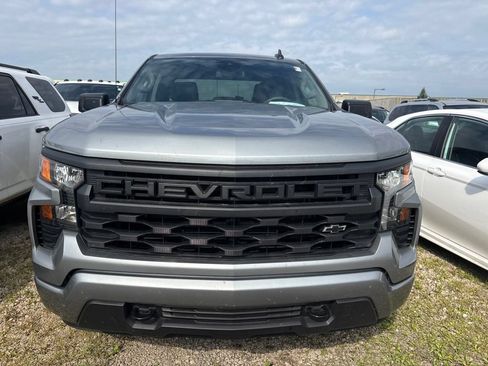 Used 2026 Chevrolet Silverado 1500 Custom w/ LPO, Dark Essentials Package AWD/4WD image 4