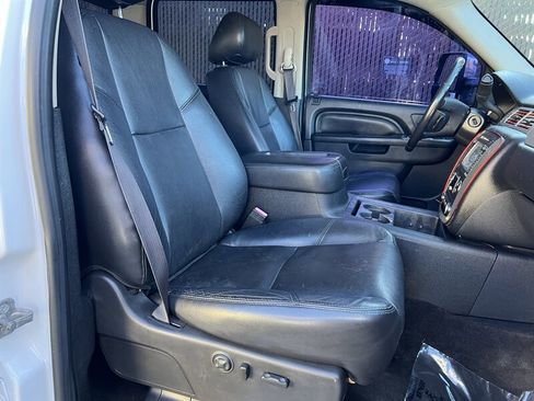 Used 2013 Chevrolet Silverado 1500 LTZ image 19