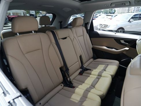 Used 2023 Audi Q7 2.0T Premium Plus image 25