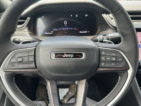 New 2026 Jeep Grand Cherokee Limited AWD/4WD image 35