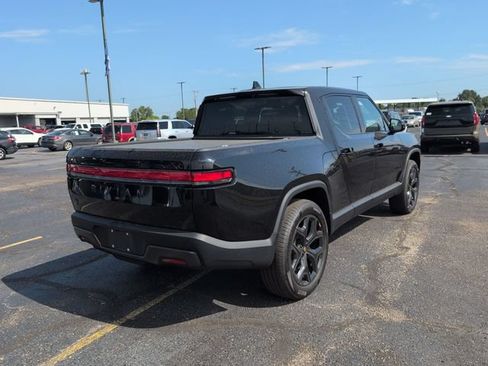 Used 2025 Rivian R1T Adventure Dual AWD/4WD image 10
