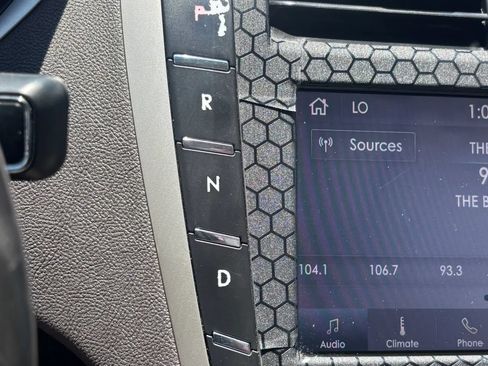 Used 2020 Lincoln MKZ Reserve w/ Elements Package FWD image 13