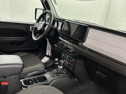 Used 2025 Jeep Wrangler Unlimited Sport S 4xe image 39