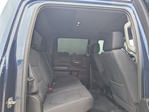 Used 2023 Chevrolet Silverado 2500 Custom w/ Custom Value Package image 18