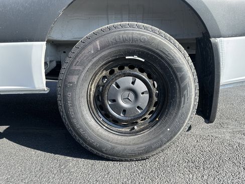 New 2025 Mercedes-Benz Sprinter 2500 image 26