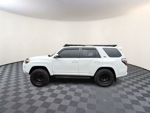 Used 2021 Toyota 4Runner SR5 AWD/4WD image 6