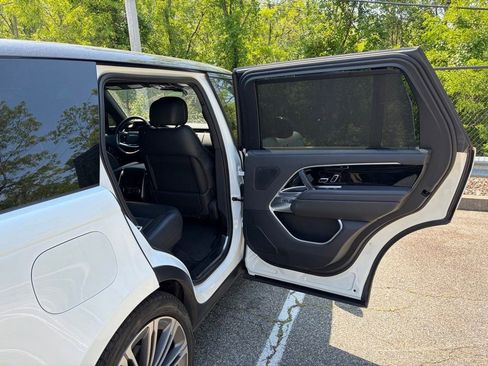 Certified 2023 Land Rover Range Rover Long Wheelbase SE AWD/4WD image 16