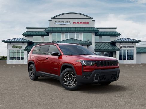 Used 2026 Jeep Cherokee Laredo AWD/4WD image 5