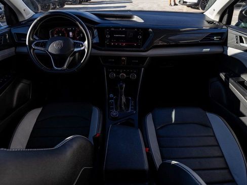 Used 2023 Volkswagen Taos SEL image 32