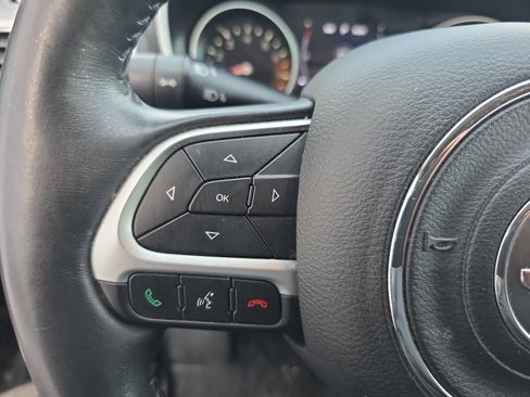 Used 2019 Jeep Compass Sport image 19