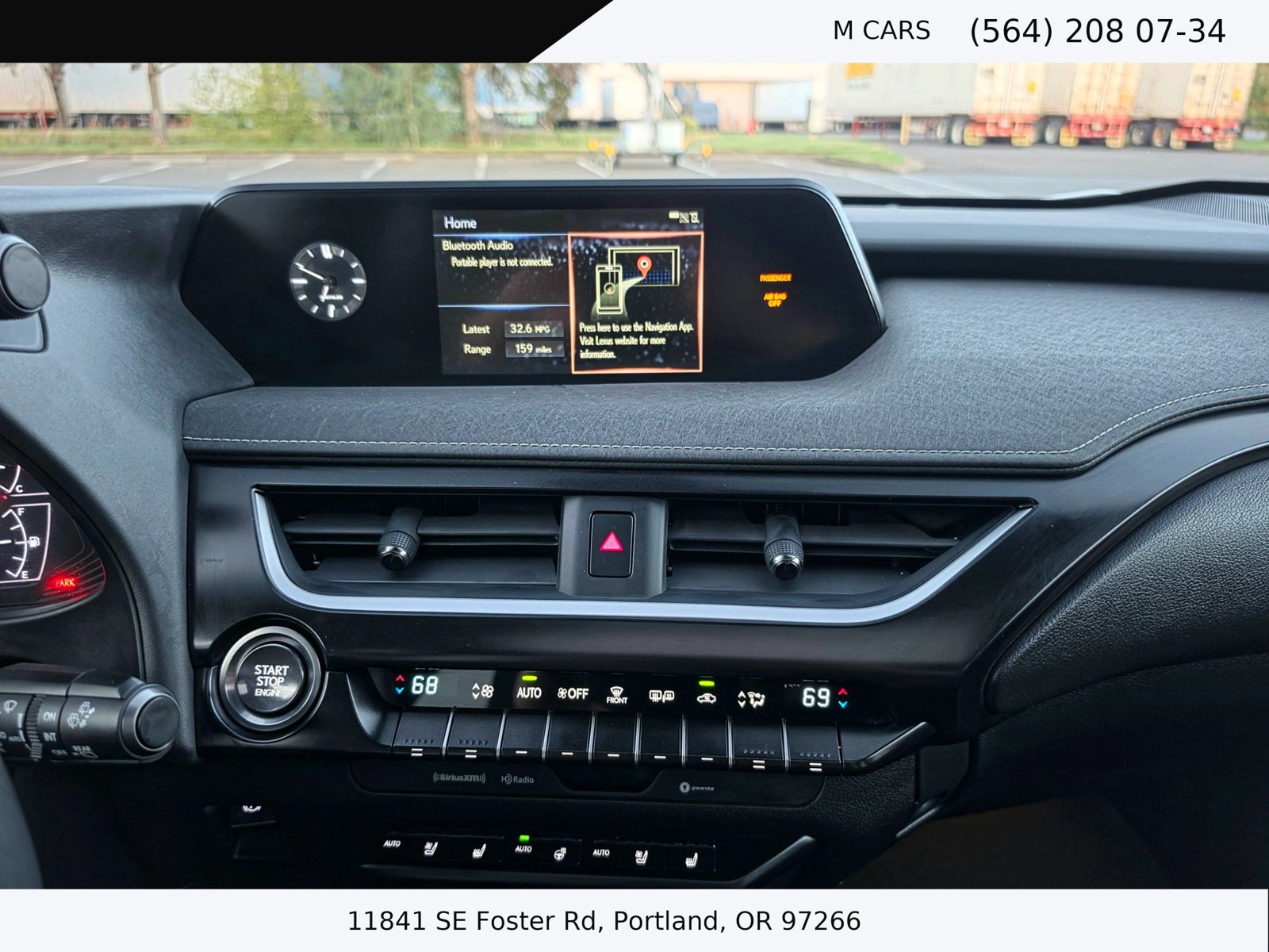 Used 2019 Lexus UX 200 FWD image 18