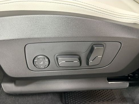 New 2026 BMW X1 xDrive28i w/ Technology Package image 18