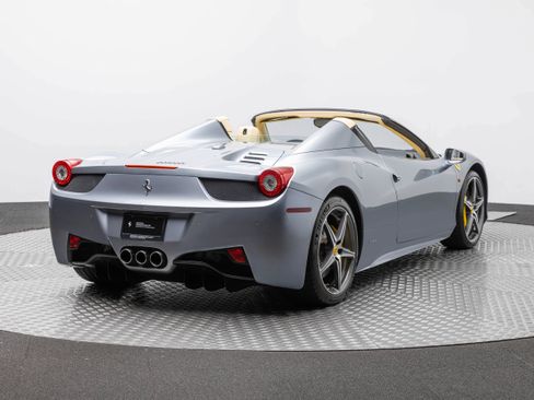 Used 2013 Ferrari 458 Spider RWD image 7