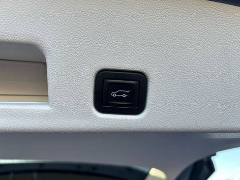 Certified 2025 Buick Enclave Avenir w/ Super Cruise Package image 36