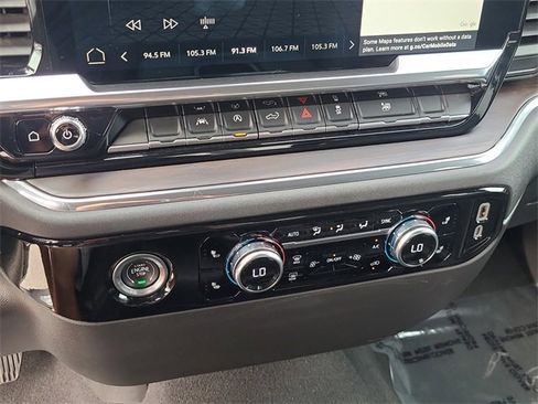 Used 2024 GMC Sierra 1500 SLT image 32