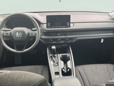 Used 2025 Honda Accord LX image 15