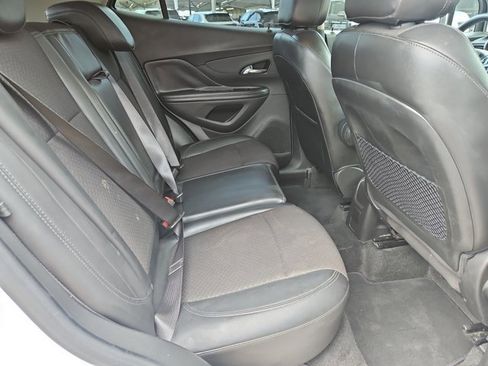 Used 2020 Buick Encore Preferred image 19