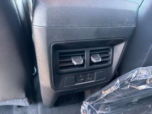 New 2026 GMC Canyon Elevation w/ Convenience Package image 16