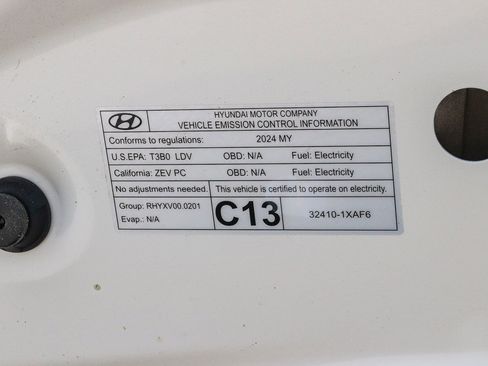 Used 2024 Hyundai Ioniq 6 SEL RWD image 25
