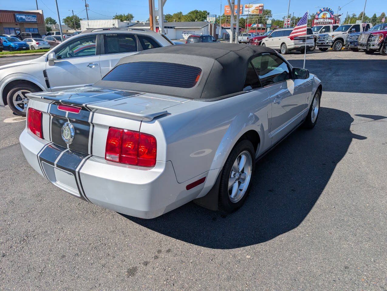 Used 2007 Ford Mustang Convertible RWD image 7
