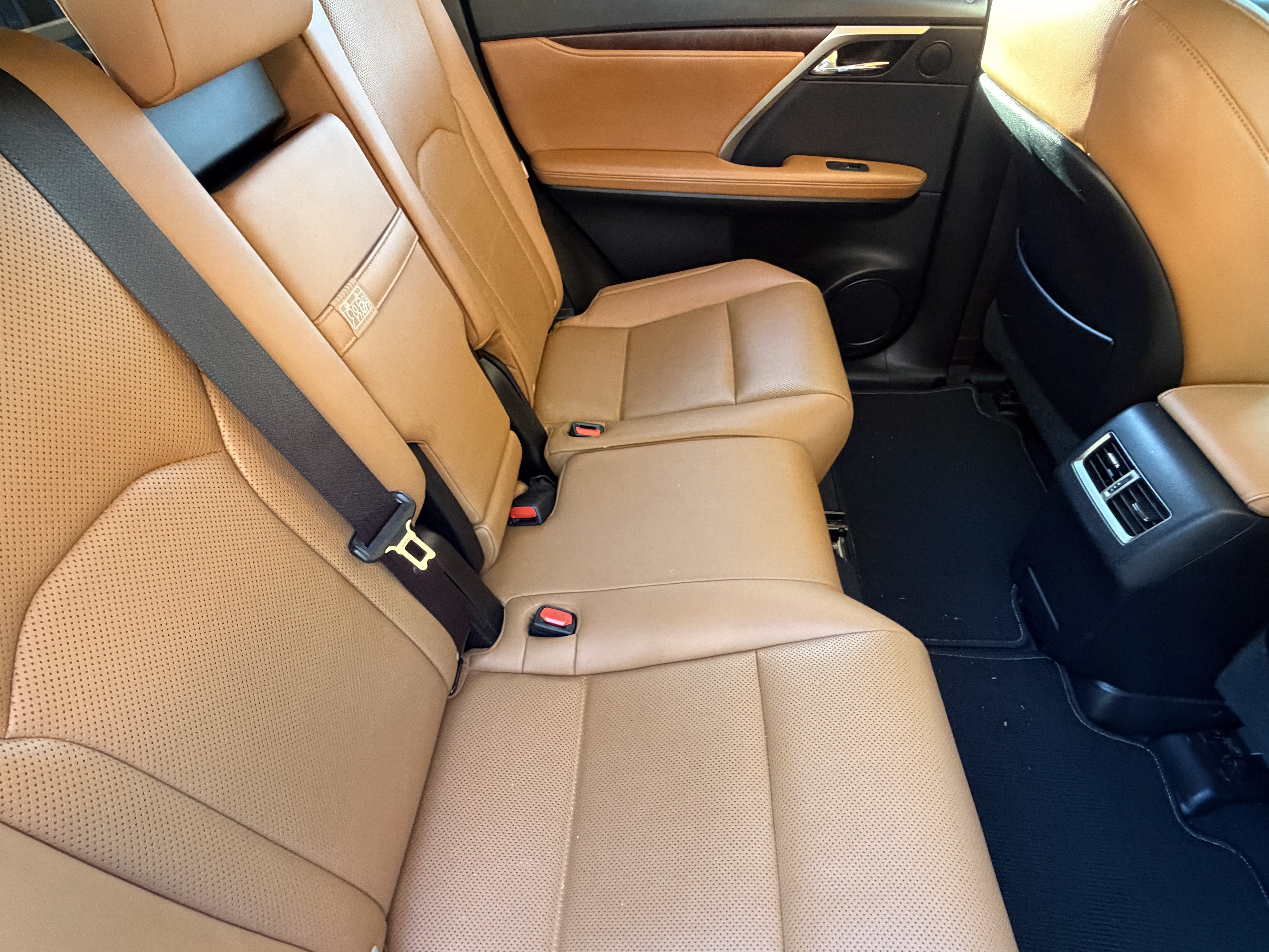 Certified 2021 Lexus RX 350L FWD w/ Premium Package image 39