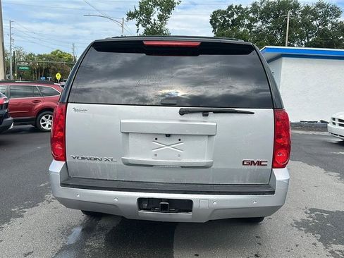 Used 2014 GMC Yukon XL SLT RWD image 10