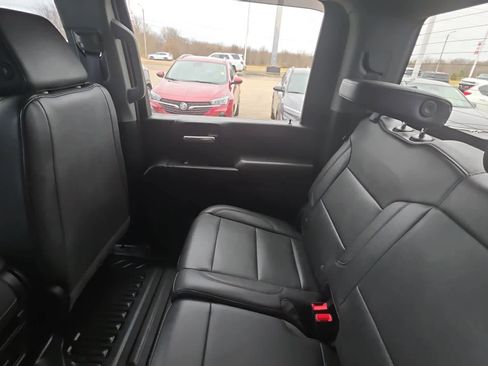 Used 2024 GMC Sierra 2500 Pro image 19