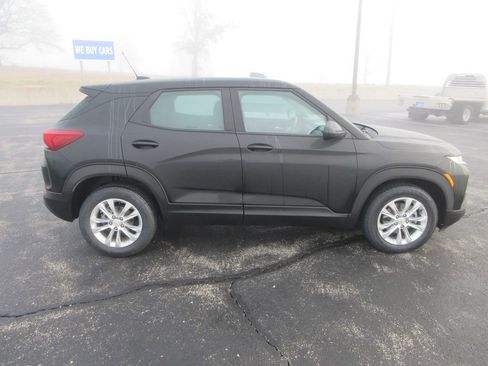 Used 2023 Chevrolet TrailBlazer LS image 6