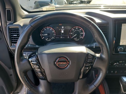 Used 2022 Nissan Frontier PRO-4X image 26
