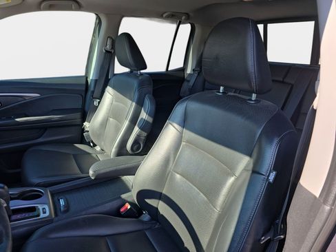 Used 2019 Honda Ridgeline RTL-T image 10