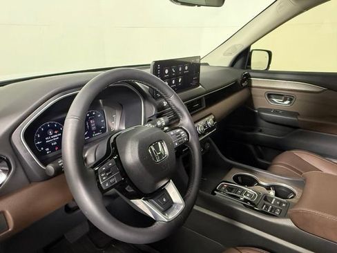Used 2026 Honda Pilot Elite image 14