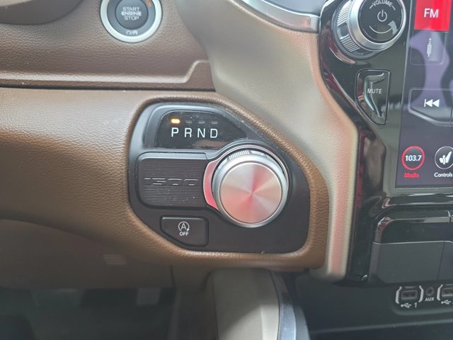 Used 2020 RAM 1500 Laramie RWD image 11
