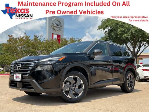 Used 2025 Nissan Rogue SV FWD image 1
