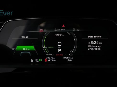 Used 2022 Audi e-tron Premium w/ Convenience Plus Package image 7