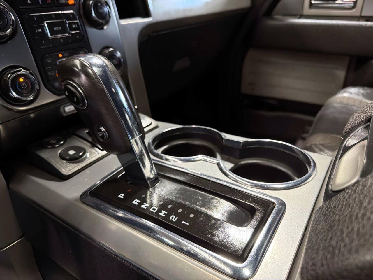 Used 2013 Ford F150 Raptor w/ Luxury Equipment Group AWD/4WD image 24