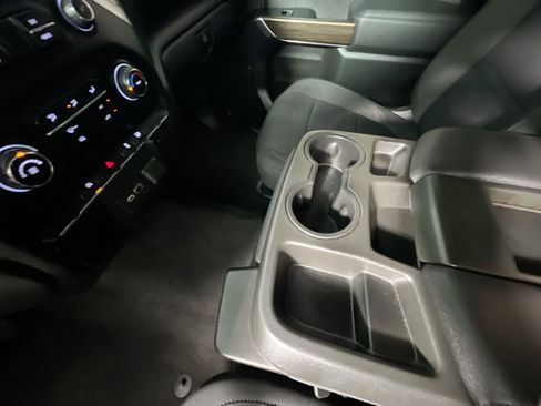 Used 2019 Chevrolet Silverado 1500 LT RWD image 23
